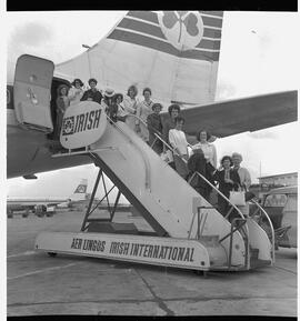 Nurses on steps of Aer Lingus plane