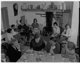 Céilí in Bunratty folk park