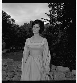 Joy de Burg O'Brien at Bunratty Castle