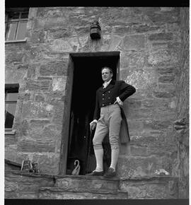 Kinvara tour - D. Clarke at doorway