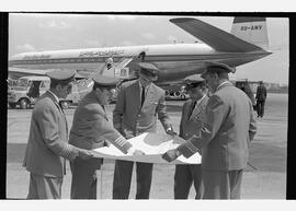 United Arab Airlines Comet crew on ramp