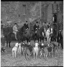 Hunt at Bunratty Castle