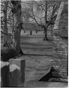 Bunratty Castle folk village