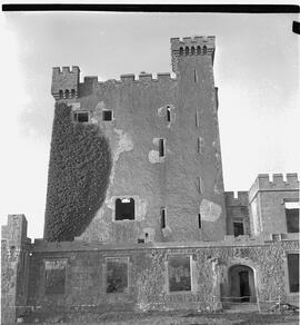 Knappogue Castle