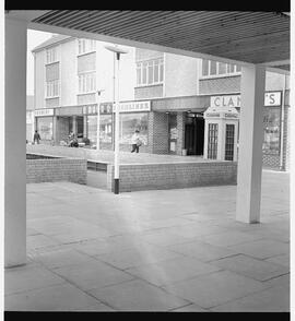 Shopping centre and housing in Shannon