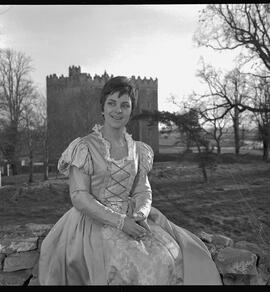 Bunratty Castle medieval hostess